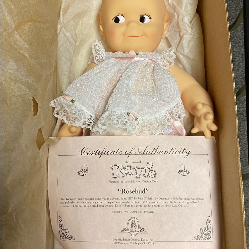 Kewpie Rosebud Doll 1997 with White Lace Dress